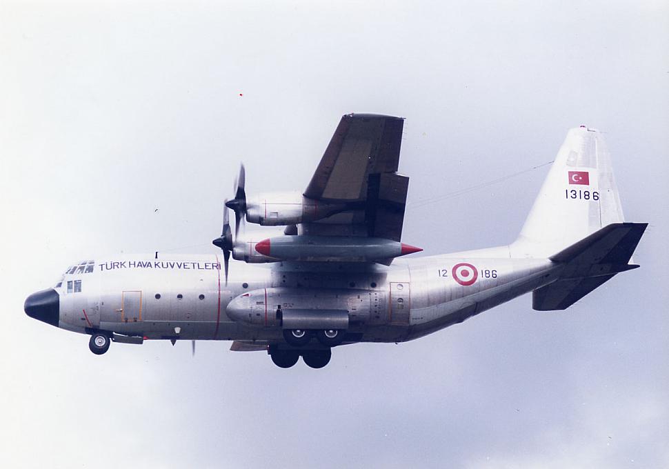 TuAF C-130E 12186