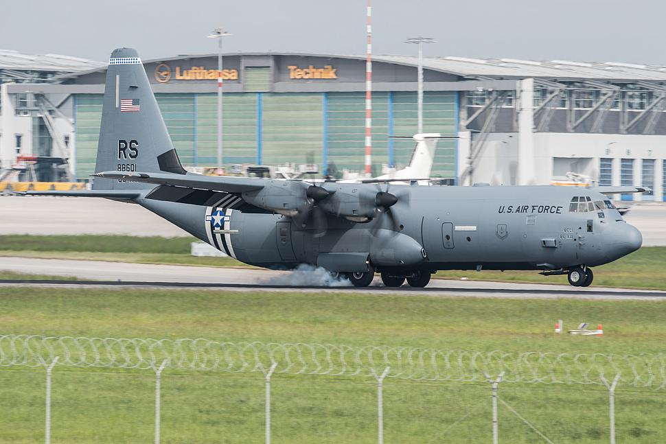 C-130 USAF 08-8601